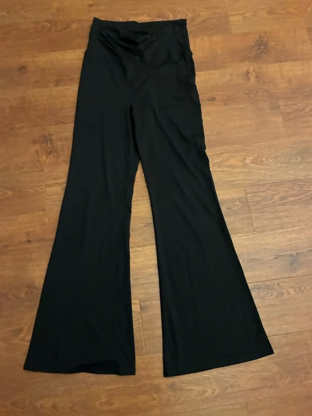 New Fabletics flare pants size XL